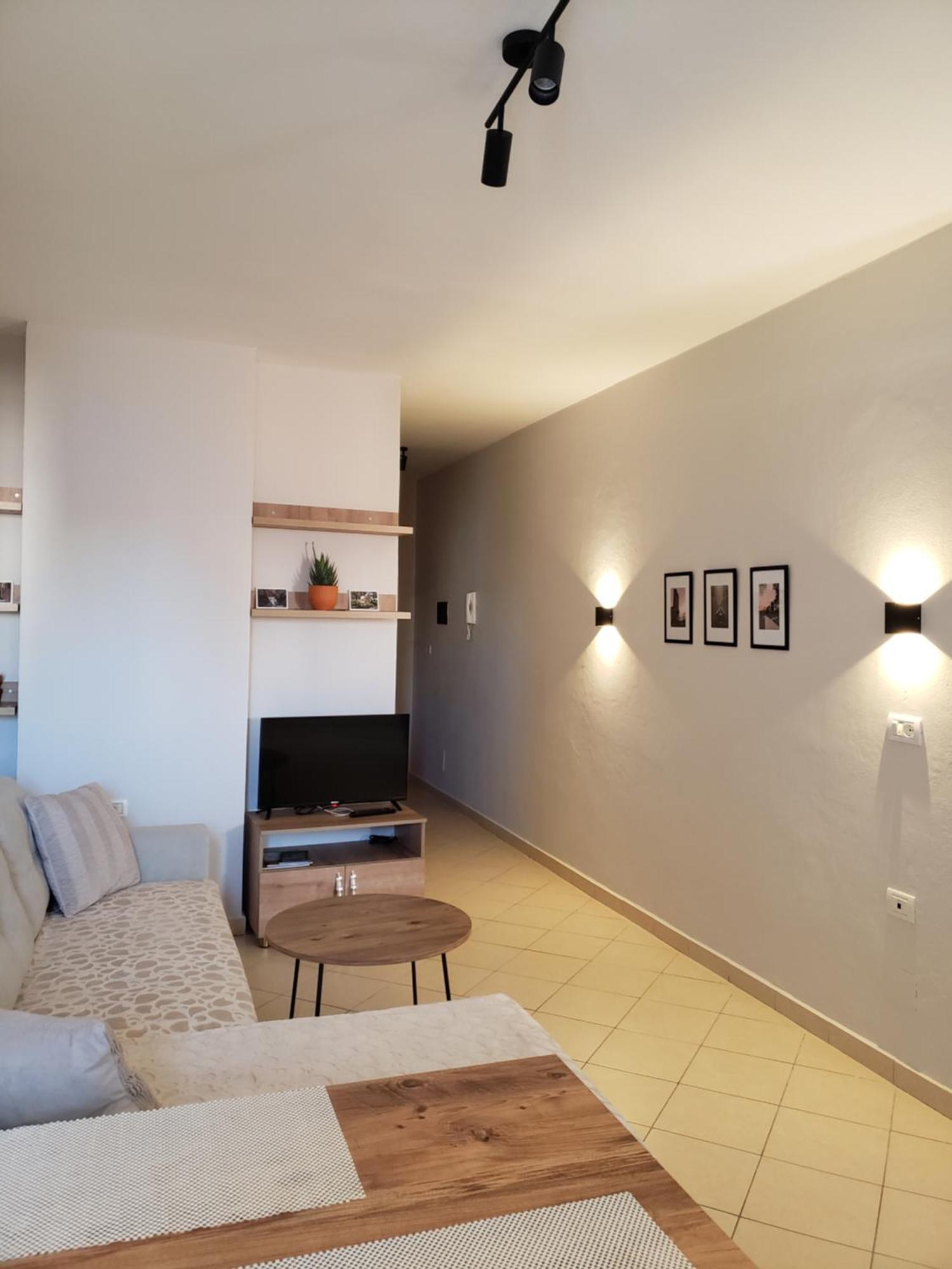 Leones Apartament Τίρανα Εξωτερικό φωτογραφία